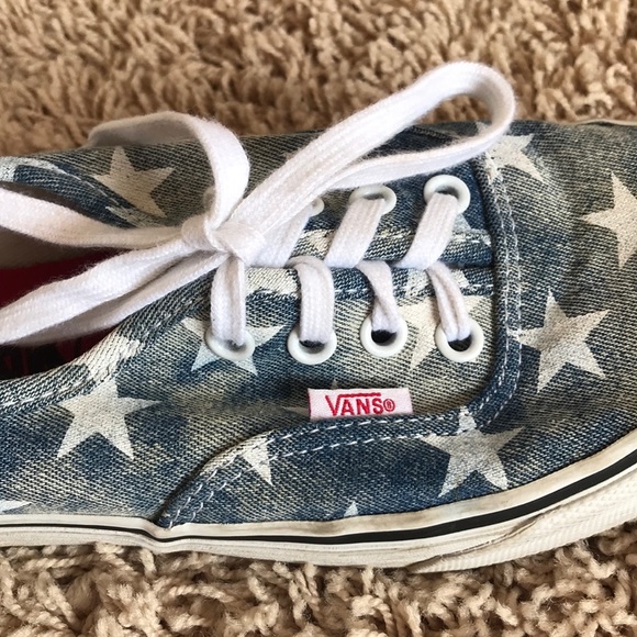 Vans💙 - Picture 2 of 5